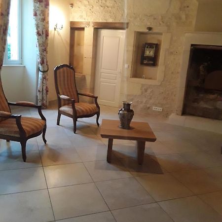 Chambre D'Hotes Cote Jardin Soulignonne 外观 照片